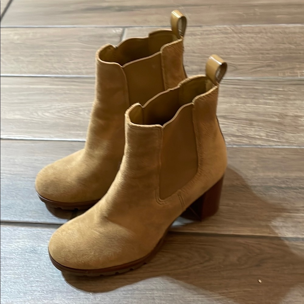 Tory Burch Tan Suede Block Heel Chelsea Boots